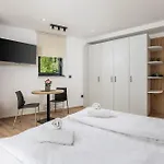Apartment Belinda With Balcony & Private Parking