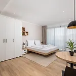 Apartment Belinda With Balcony & Private Parking