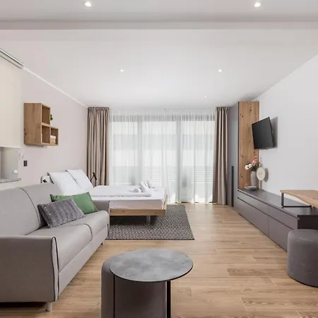 Apartament Belinda With Balcony & Private Parking *