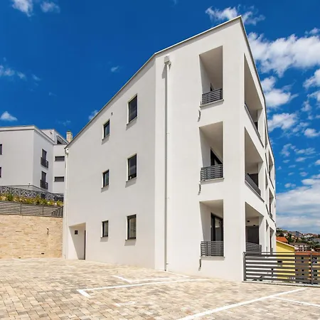 Apartament Belinda With Balcony & Private Parking Opatija