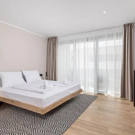 Apartament Belinda With Balcony & Private Parking