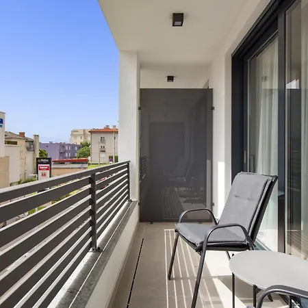 Apartament Belinda With Balcony & Private Parking Opatija