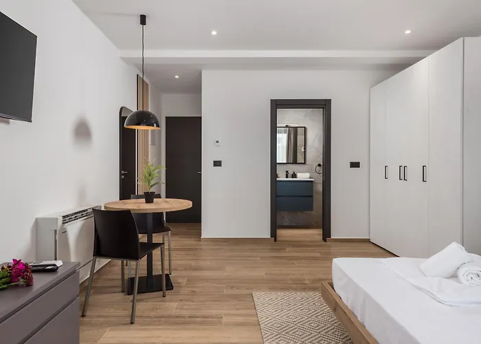 Belinda With Balcony & Private Parking Apartment Opatija