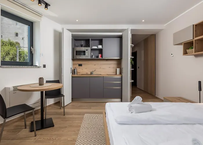 Belinda With Balcony & Private Parking Appartamento Abbazia