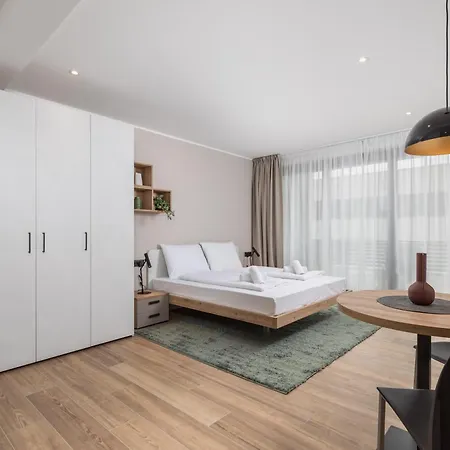Apartment Belinda With Balcony & Private Parking Opatija