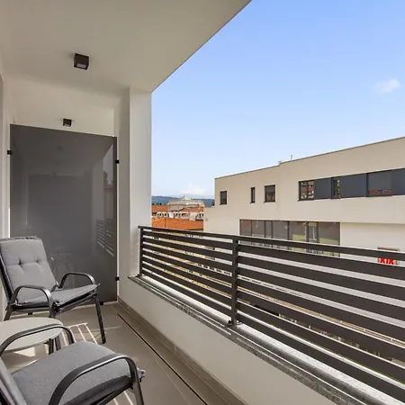 Apartment Belinda With Balcony & Private Parking *