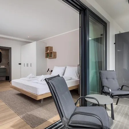 Apartment Belinda With Balcony & Private Parking *