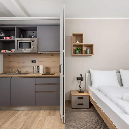 Appartamento Belinda With Balcony & Private Parking