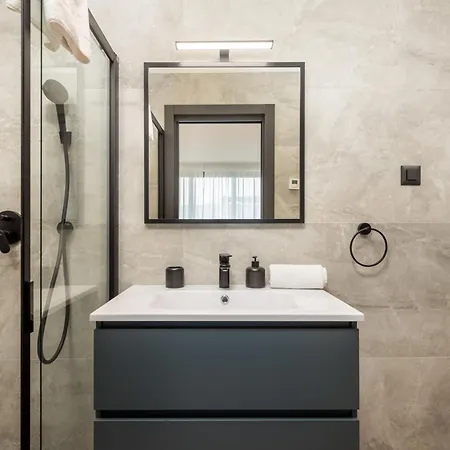 Belinda With Balcony & Private Parking * Abbazia