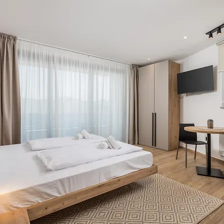 Belinda With Balcony & Private Parking * Abbazia