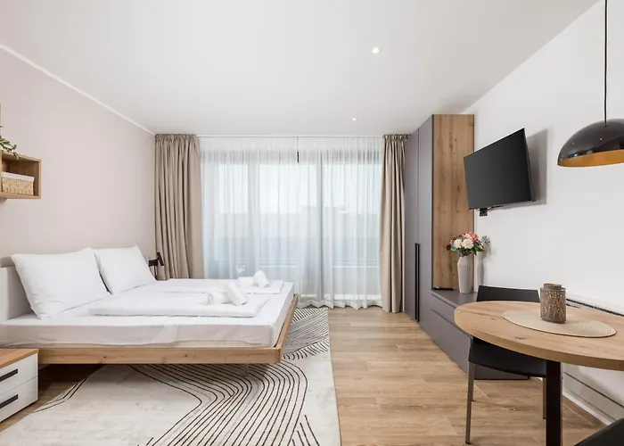 Belinda With Balcony & Private Parking * Opatija