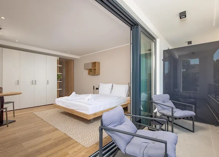 Daire Belinda With Balcony & Private Parking Opatija