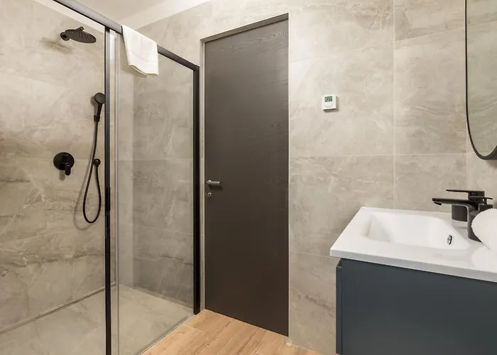 Daire Belinda With Balcony & Private Parking Opatija
